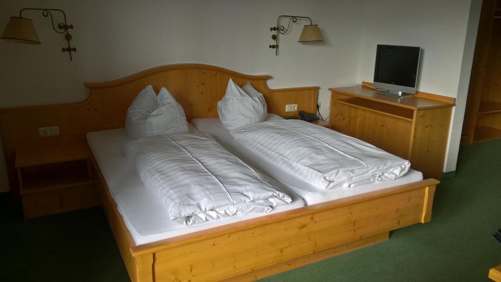 Bussi Baby Hotel 4*